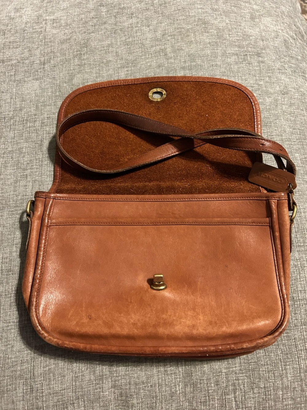 Coach 1992 vintage Brown Leather Crossbody Bag - Picture 2 of 13